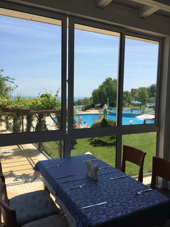 Hotel Perla Beach Club Приморско Экстерьер фото