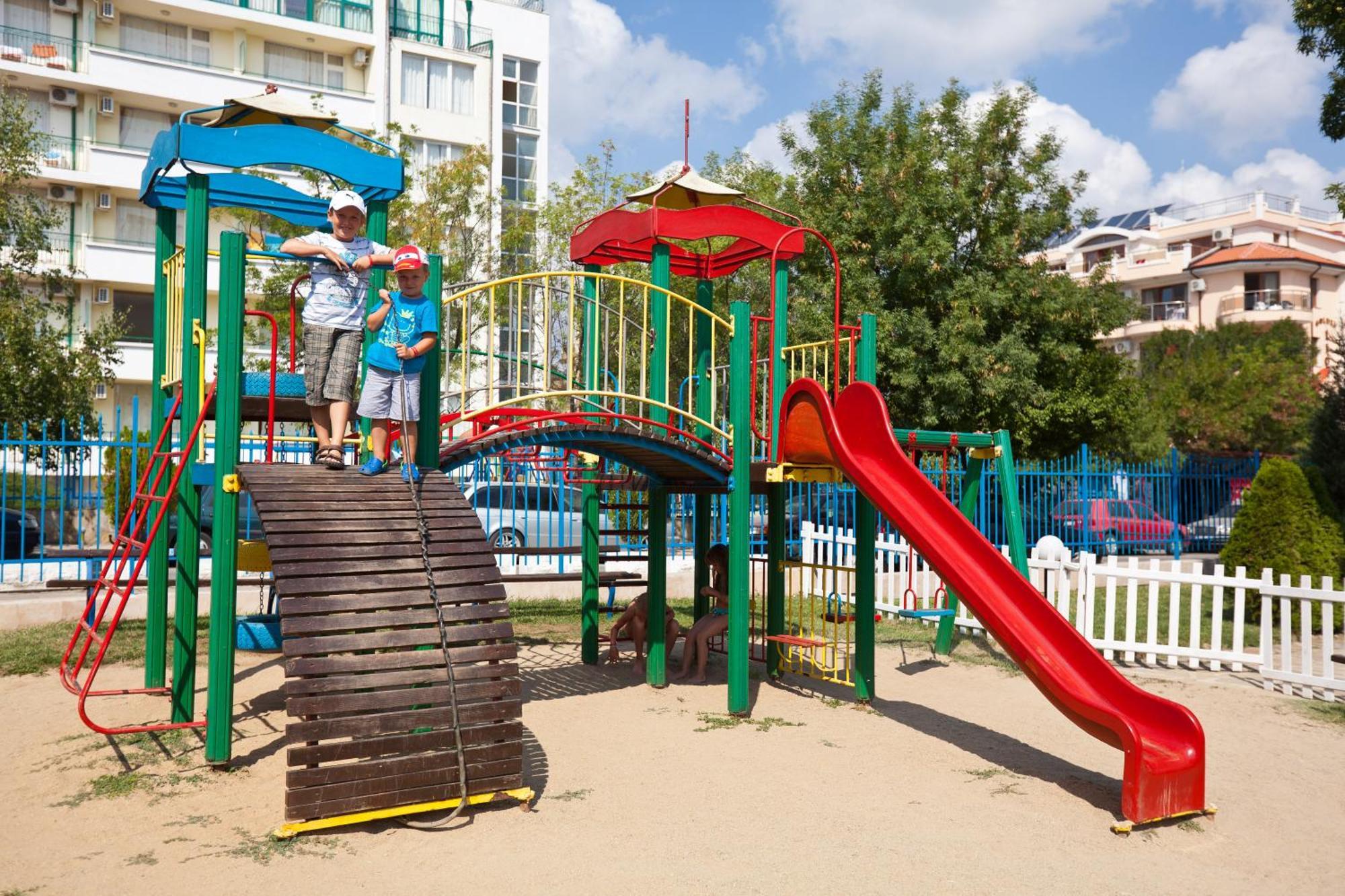 Hotel Perla Beach Club Приморско Экстерьер фото