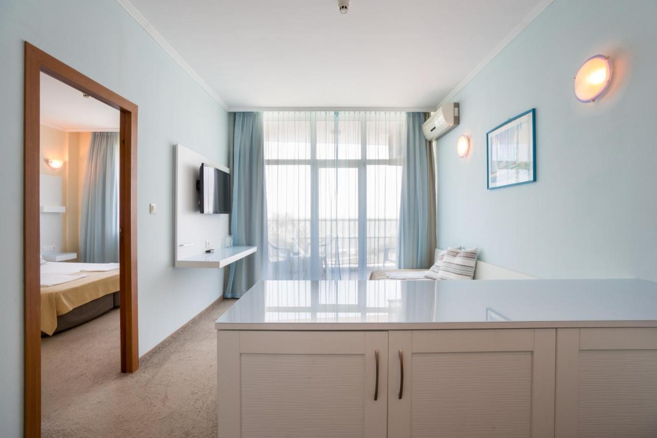 Hotel Perla Beach Club Приморско Экстерьер фото