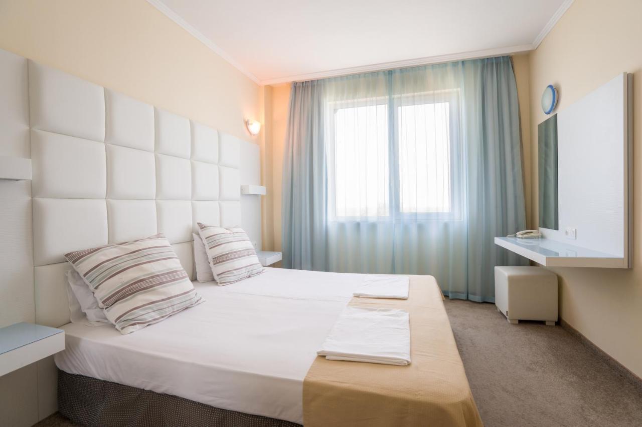 Hotel Perla Beach Club Приморско Экстерьер фото